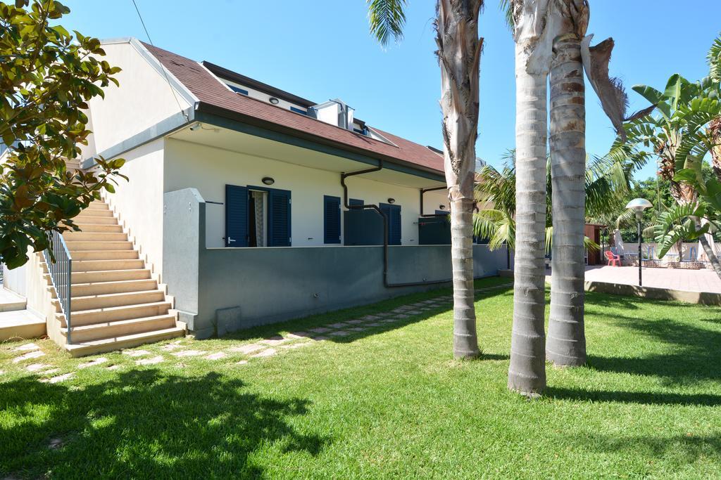 מרינה די רגוזה B&B La Castellana מראה חיצוני תמונה
