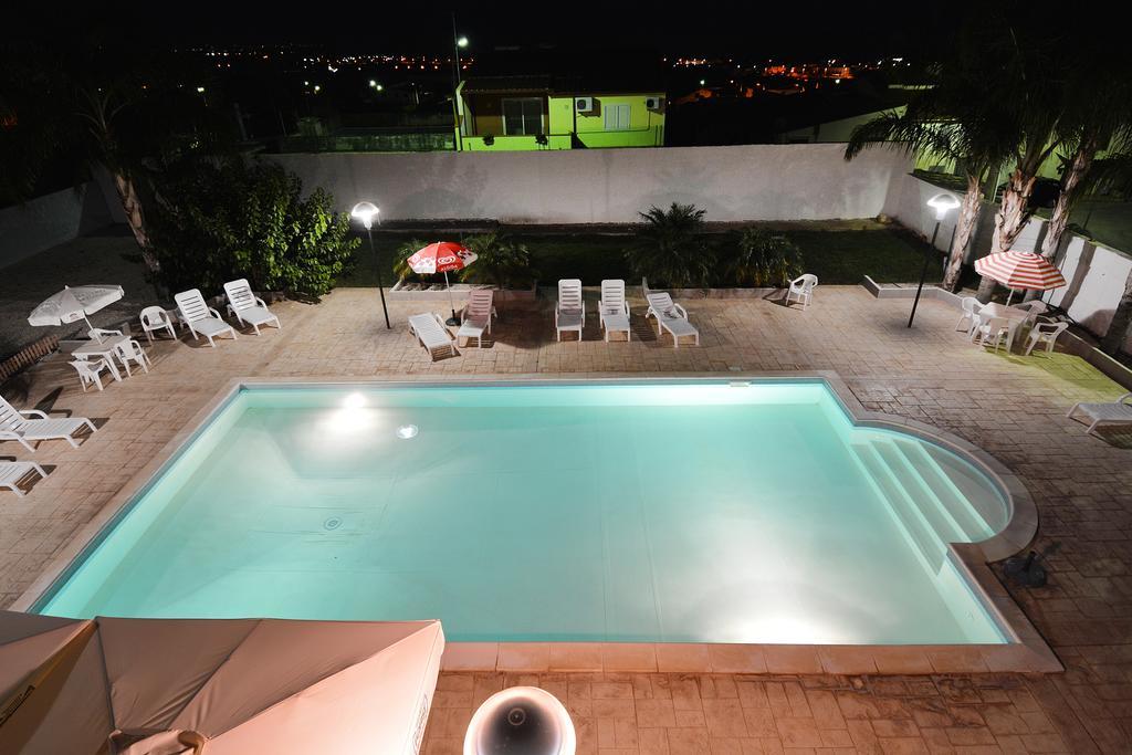 מרינה די רגוזה B&B La Castellana מראה חיצוני תמונה